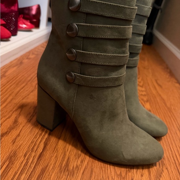 Kenneth Cole Reaction Suede Ankle Boots - Picture 2 of 4